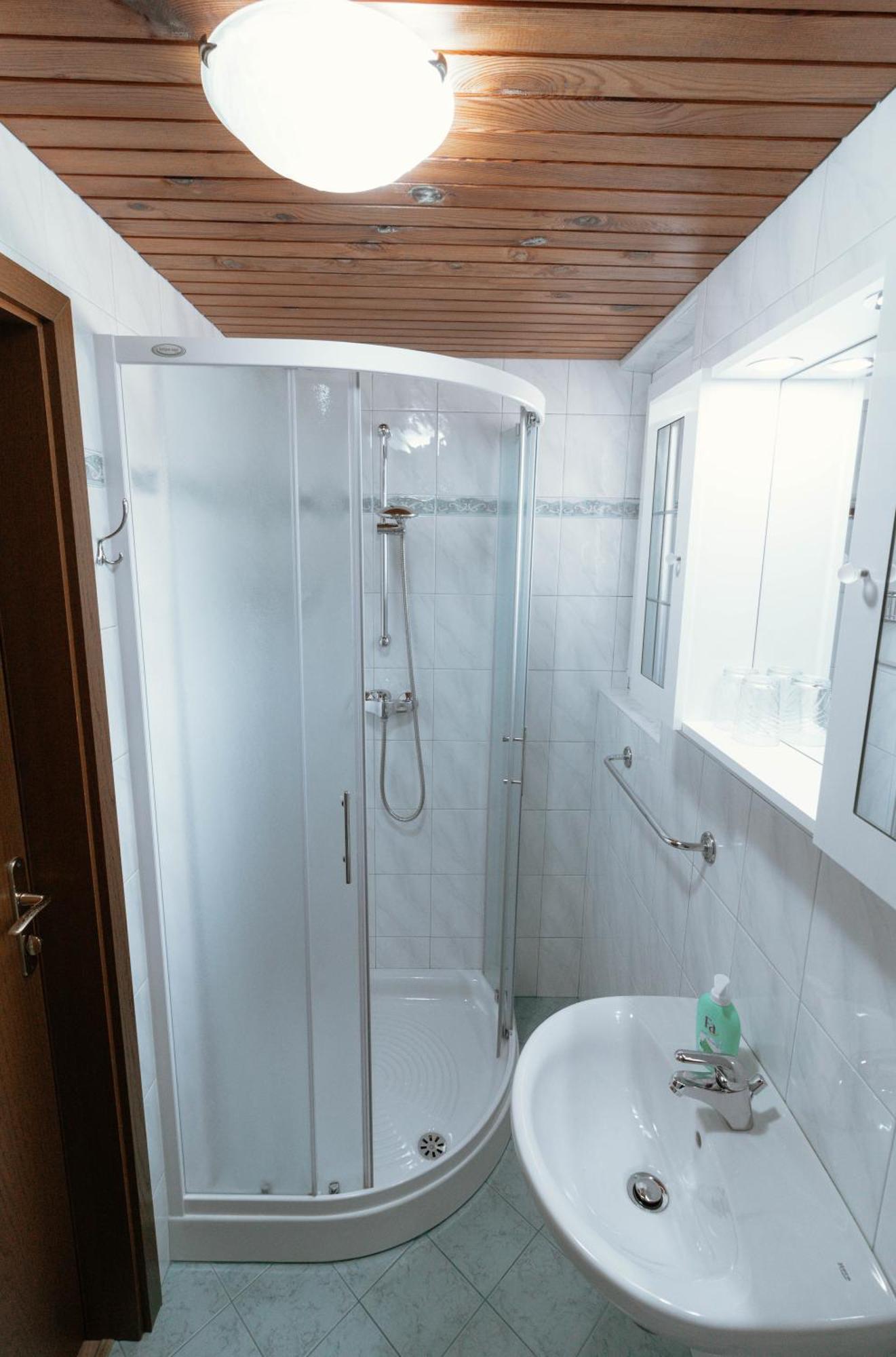 Apartments & Rooms Malej Bohinj Bilik gambar